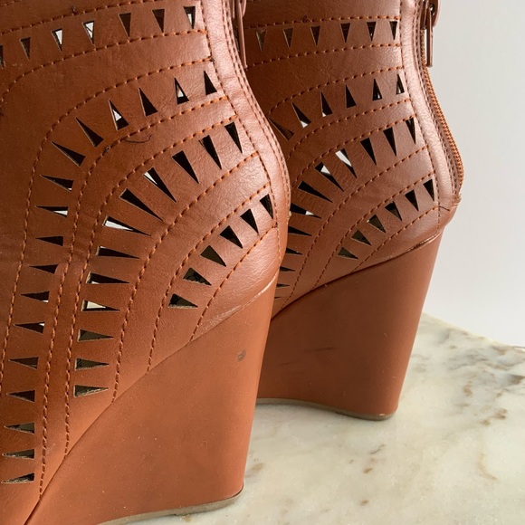 Stylish Lace-up Wedges - Picture 5 of 11